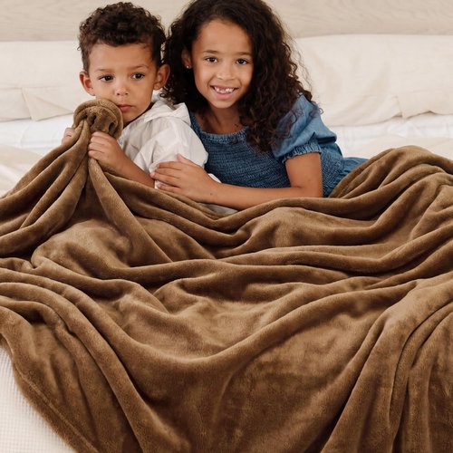 Bedsure GentleSoft Fleece Blanket - Lightweight Plush Cozy Twin Size Orange 60x80 Inches for Bed & Travel