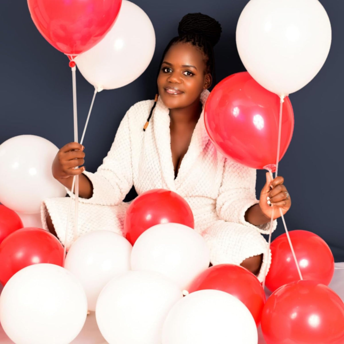 Regine Switzerland 100 Pcs Red & White Balloons - 12 Inch Thickened Latex for Celebrations