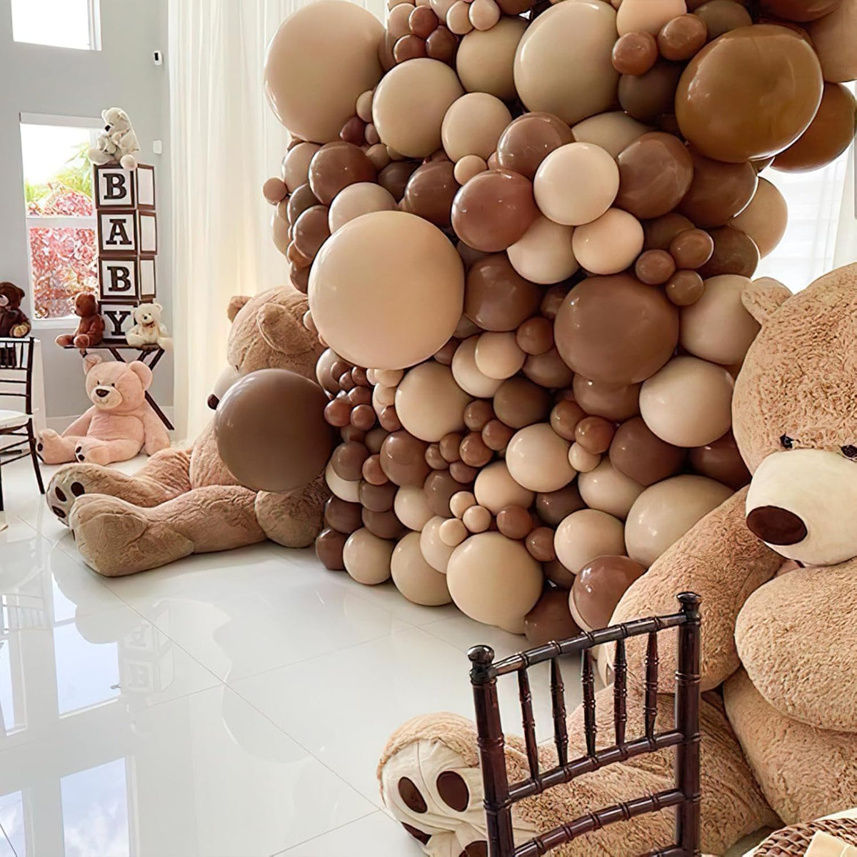 PartyWoo Brown Balloons - 100 Pcs Boho Neutral Coffee Arch Kit | 5-18 Inch Sizes for Weddings & Celebrations
