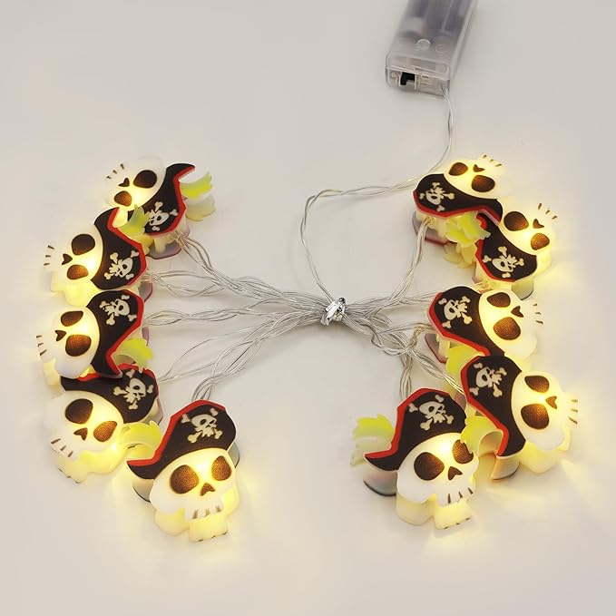 Halloween String Lights, Battery Operated 9.8FT 20 LED Pirate Skull Decorative Lights for Indoor Outdoor Halloween Party Yard Porch Decor