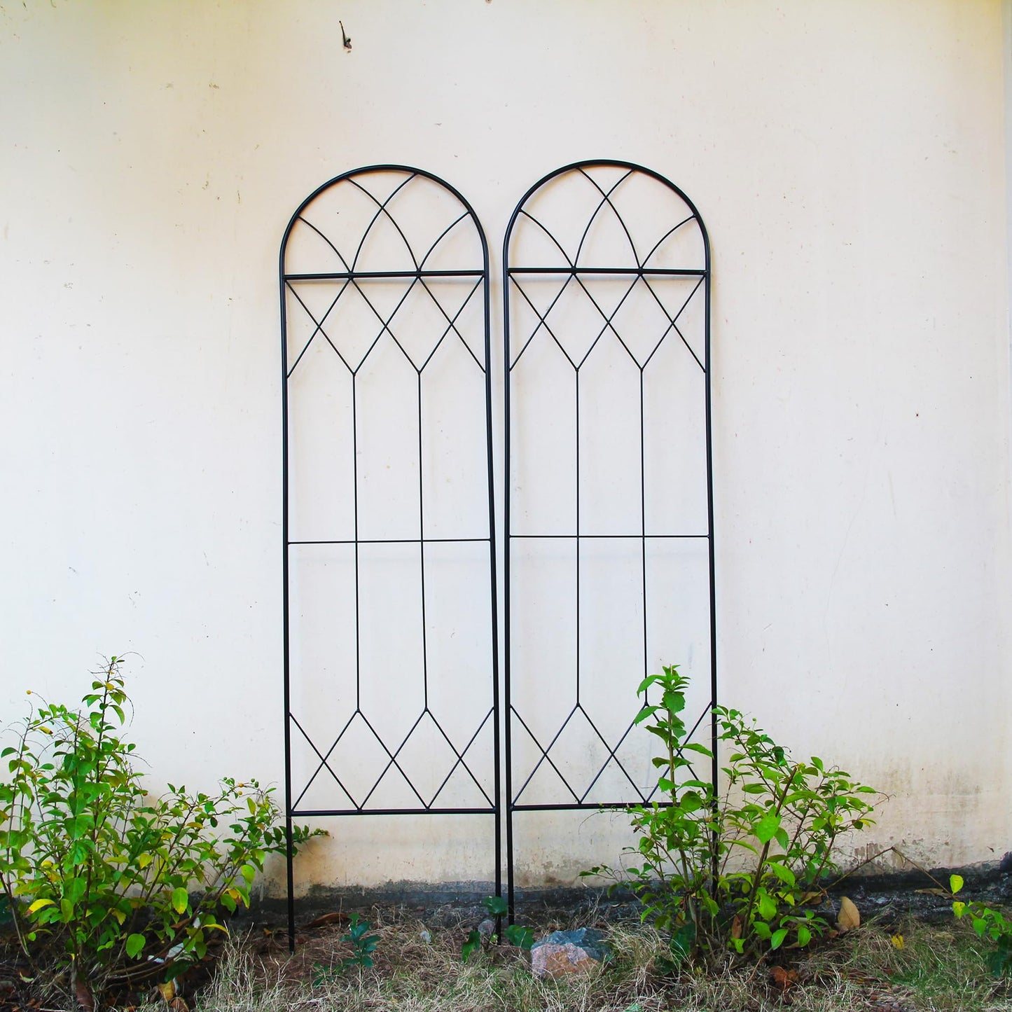 SCENDOR Garden Trellis for Climbing Plants Outdoor 2 Pack 59" H x 15.9" W Unique Design Metal Trellis for Cucumber, Tomatoes, Vines, Flower Beds, Roses - Rust Proof Iron