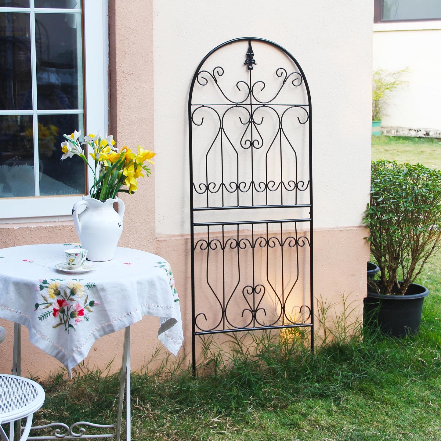 SCENDOR Trellis for Climbing Plants 59" H x 22" W Metal Unique Design Decorative Garden Structure Weather-Resistant Trellises Outdoor Decor Flowers Roses Vine Ivy Clematis 1 Pack