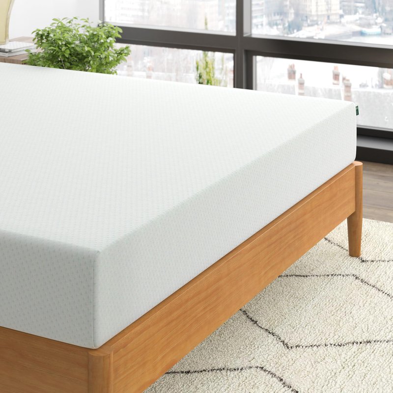 Zinus 8 Inch Green Tea Memory Foam Mattress, Short Queen, Fiberglass Free, Patented Custom Contour Support, Sturdy Base Foam, CertiPUR-US Certified, Mattress in A Box, White