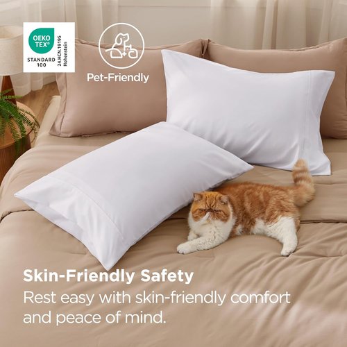 Bedsure Queen Pillow Cases - Super Soft White Brushed Microfiber, 2 Pack, 20x30 Inches, Wrinkle & Fade Resistant